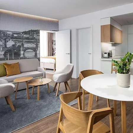 Hotel Mamaison Downtown 4*