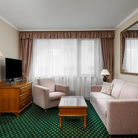 Mamaison Downtown 4*