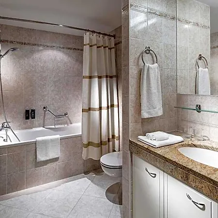 Mamaison Downtown Hotel 4*