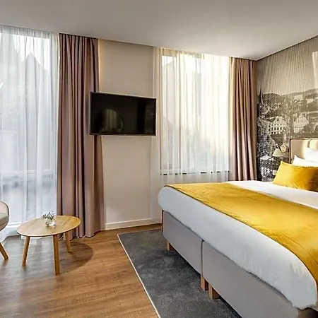 Mamaison Downtown Hotel