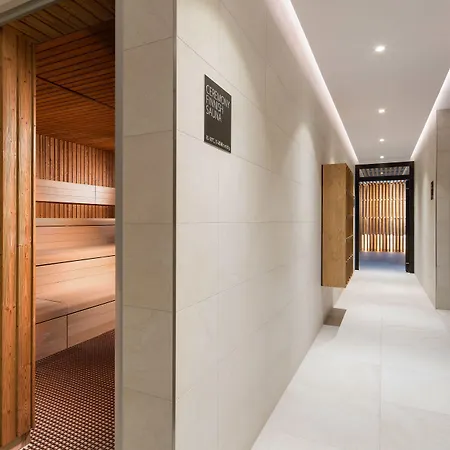 Hotel Mamaison Downtown 4*