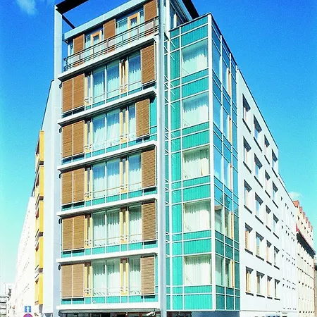 Mamaison Downtown Hotel 4*