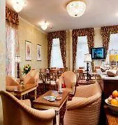 Mamaison Downtown Hotel