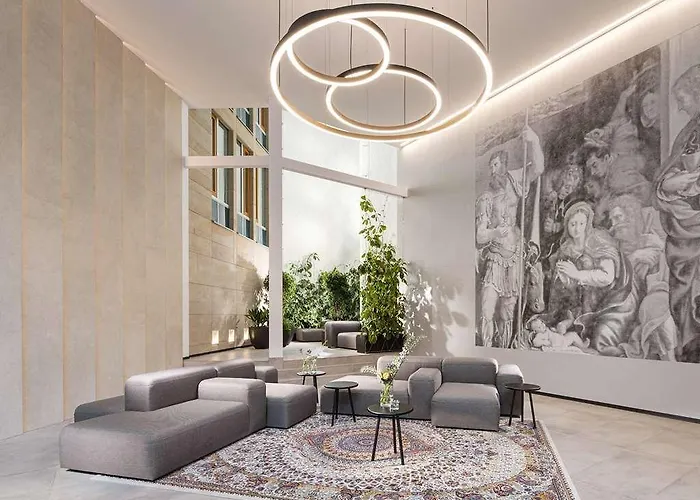 מלון Mamaison Downtown 4*