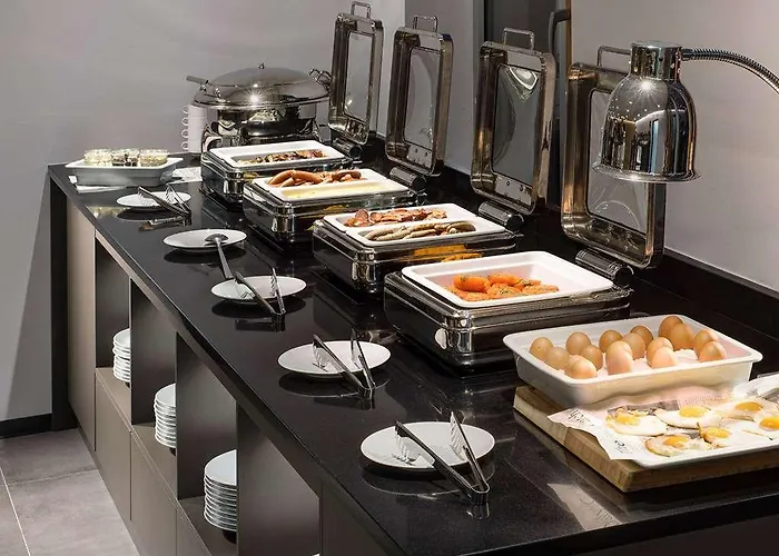 Mamaison Downtown 4*