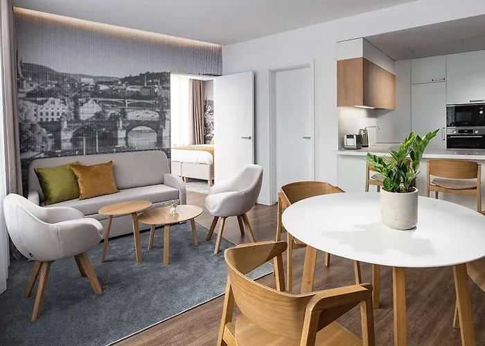 מלון Mamaison Downtown 4*