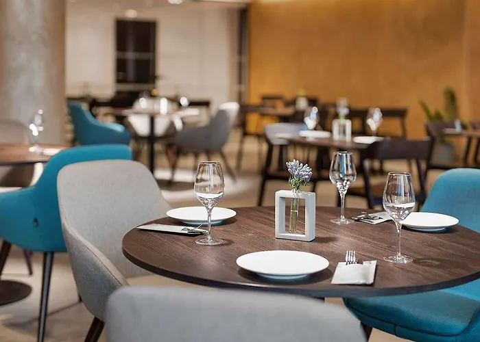 Mamaison Downtown Hotell