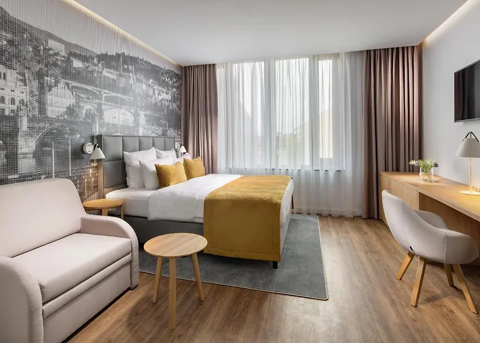 Mamaison Downtown Hotell