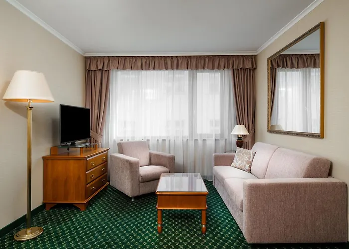 Mamaison Downtown 4*