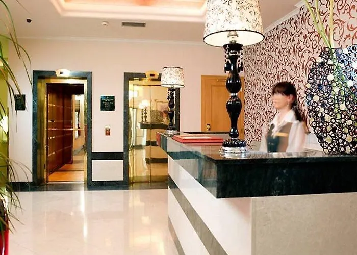 Mamaison Downtown 4*