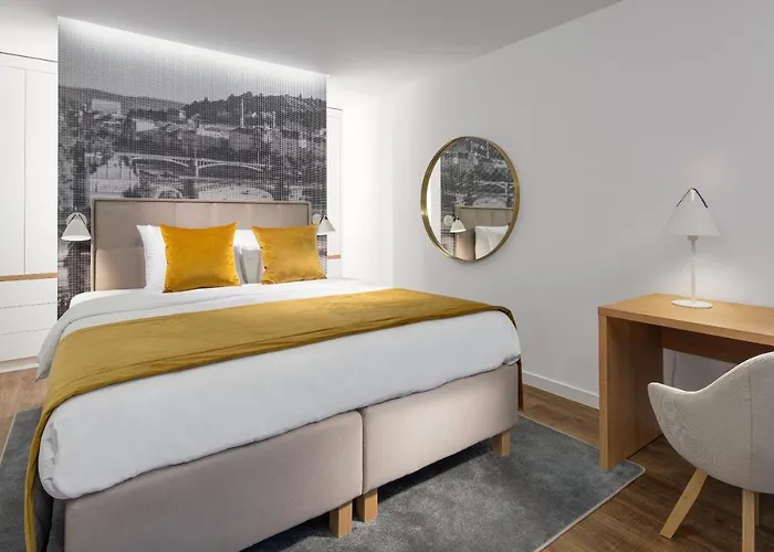 Mamaison Downtown 4*