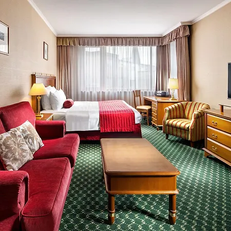 Отель Mamaison Downtown 4*