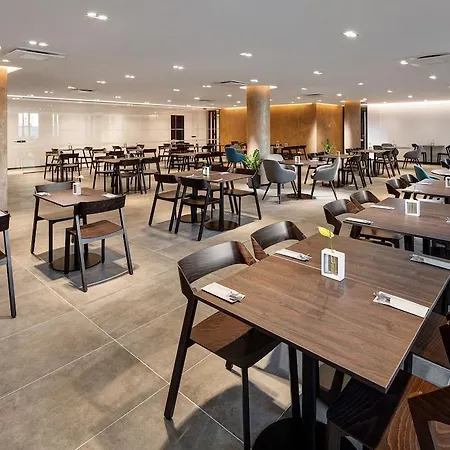 马梅森布拉格市中心公寓式酒店
